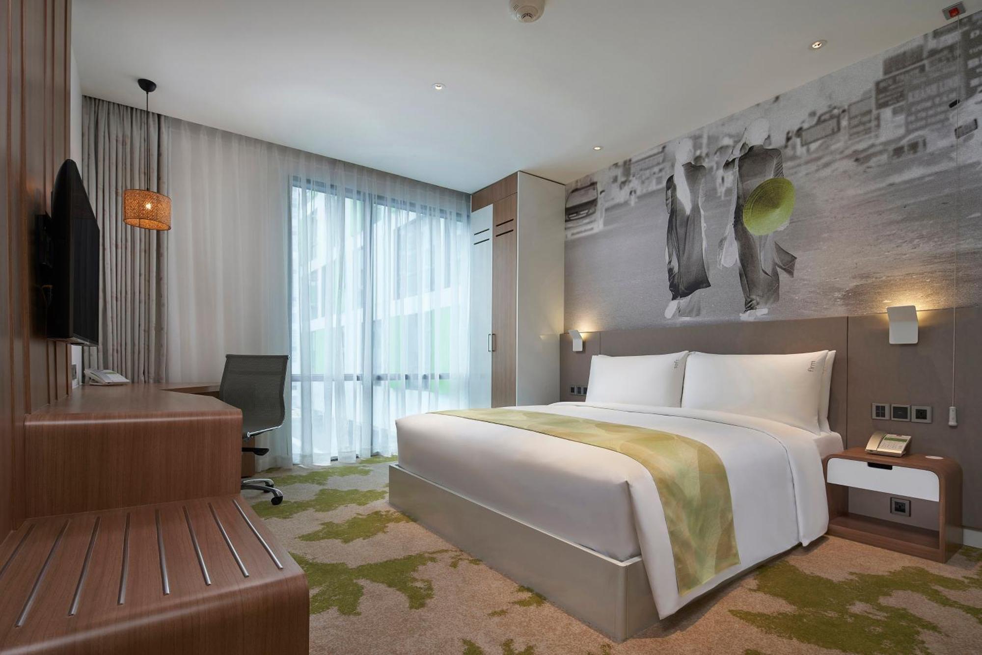 Holiday Inn & Suites Saigon Airport By Ihg Хошимин Екстериор снимка